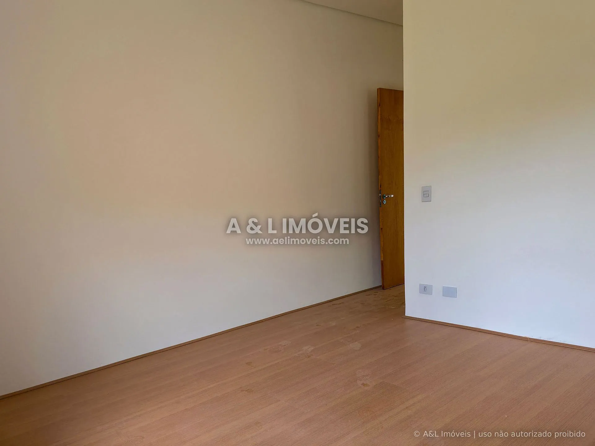 Imagem Casa com 5 dorms em Campos do Jordão e suíte com vista para Pedra do Baú
