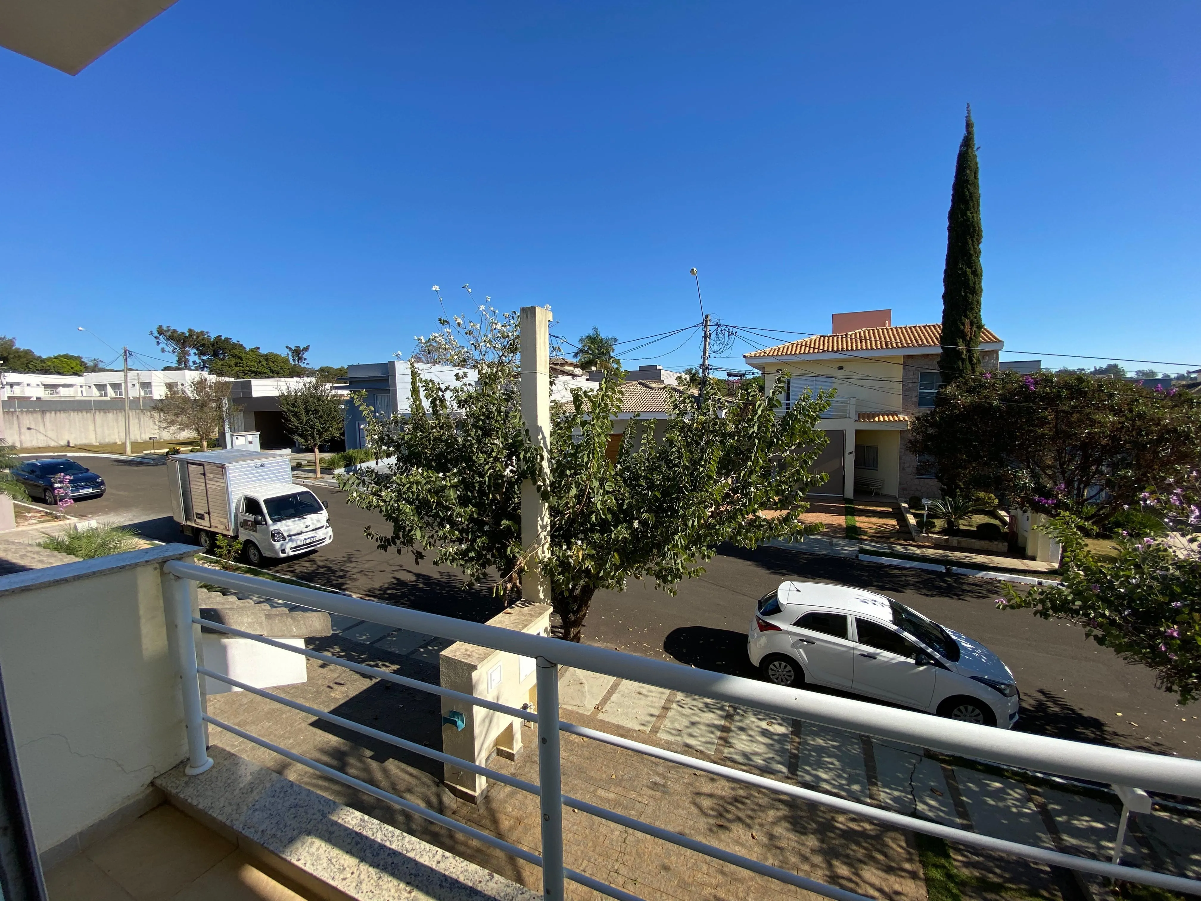 Imagem Excelente Oportunidade, Casa de 347M² de 3 Dormitórios sendo 1 Suíte Master à 10min. do Parque Campolim