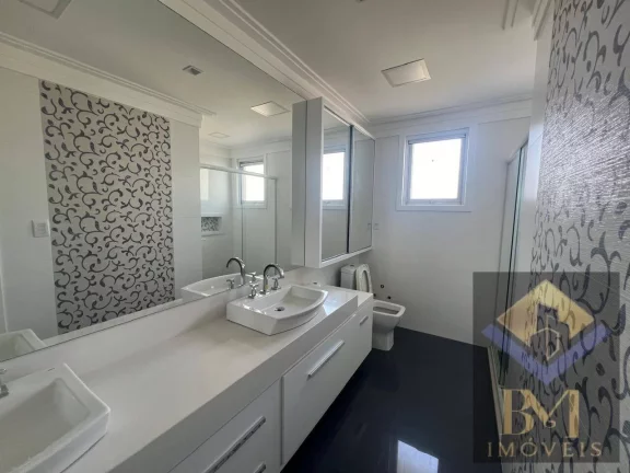 Imagem Casa ampla alto padrão e com ótima localização