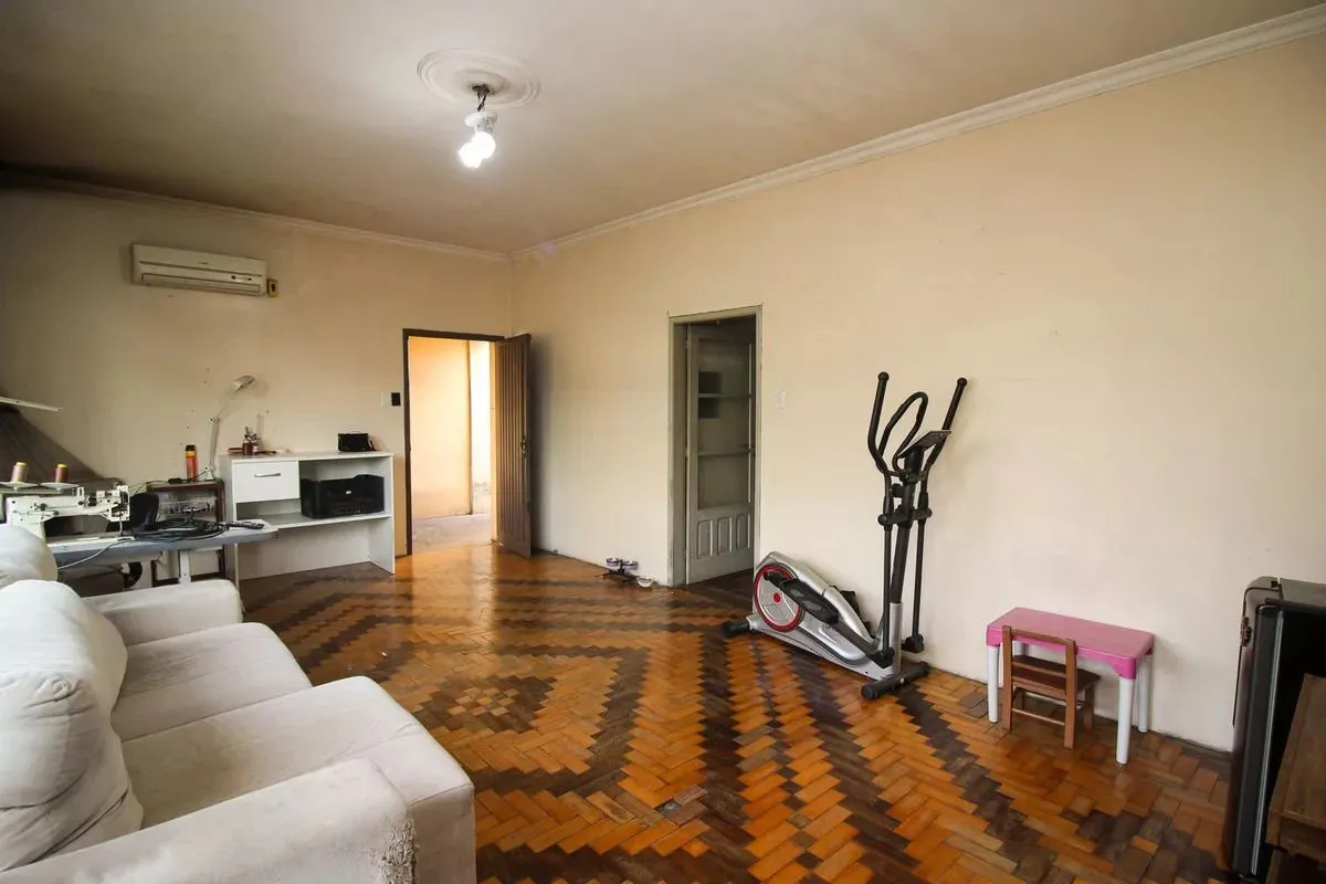 Imagem Imóvel com localização estratégica e versátil no coração do bairro Glória