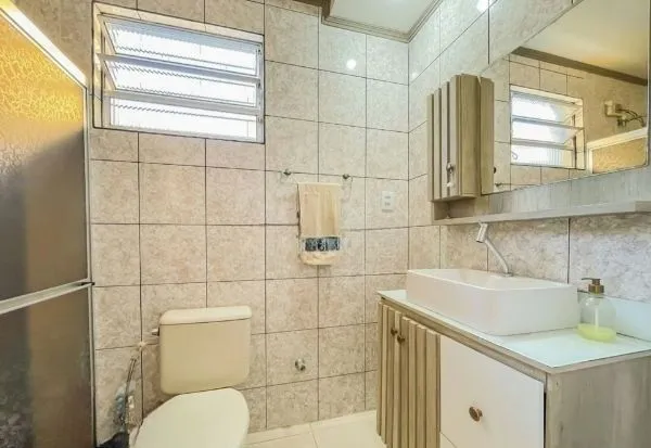 Imagem Casa no bairro Cavalhada de 3 dormitórios e 3 vagas