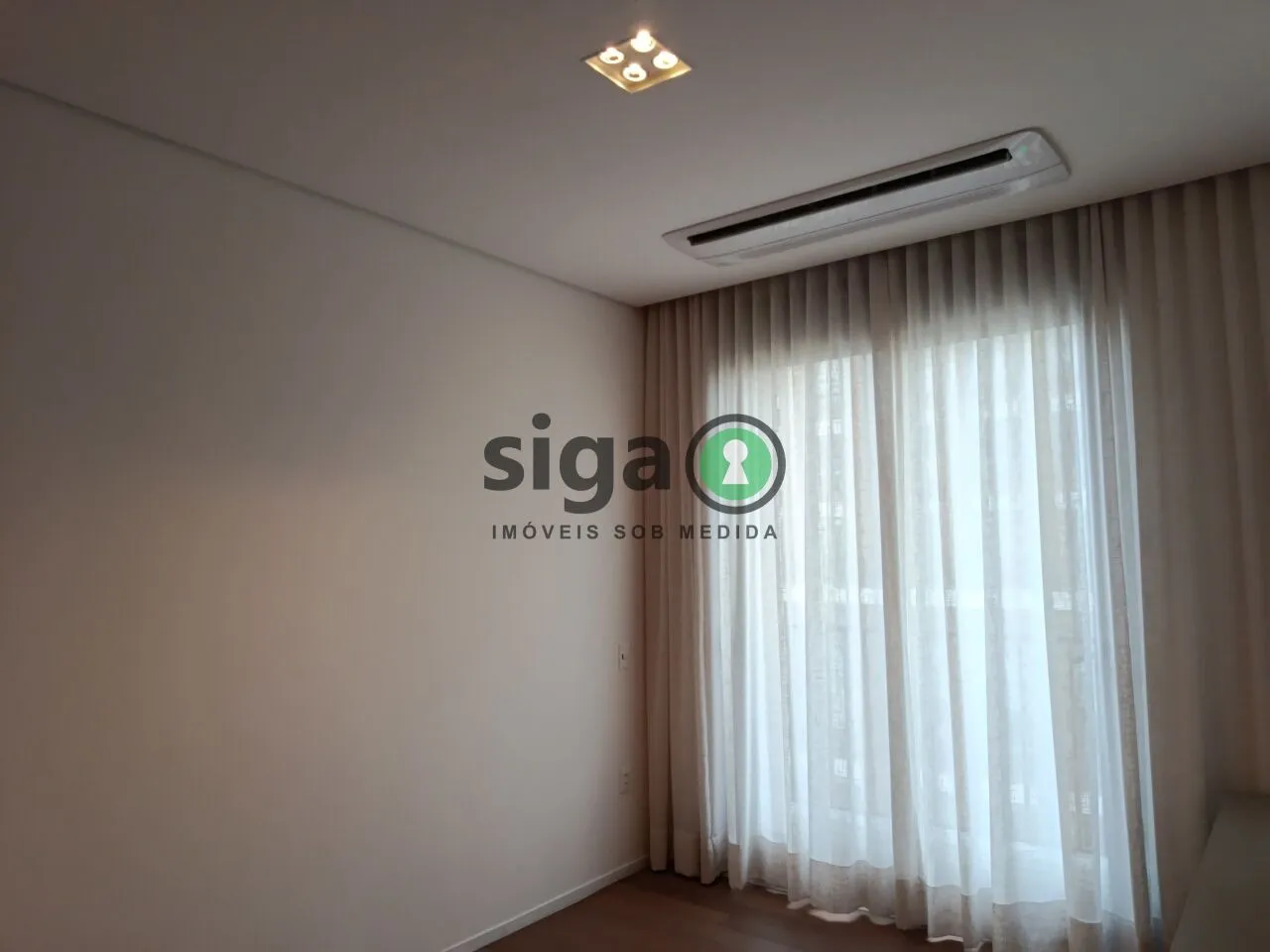 Imagem Apartamento de Alto Padrão à Venda no Itaim Bibi, Rua Macurapé, 43, 3 Suítes, 2 Vagas