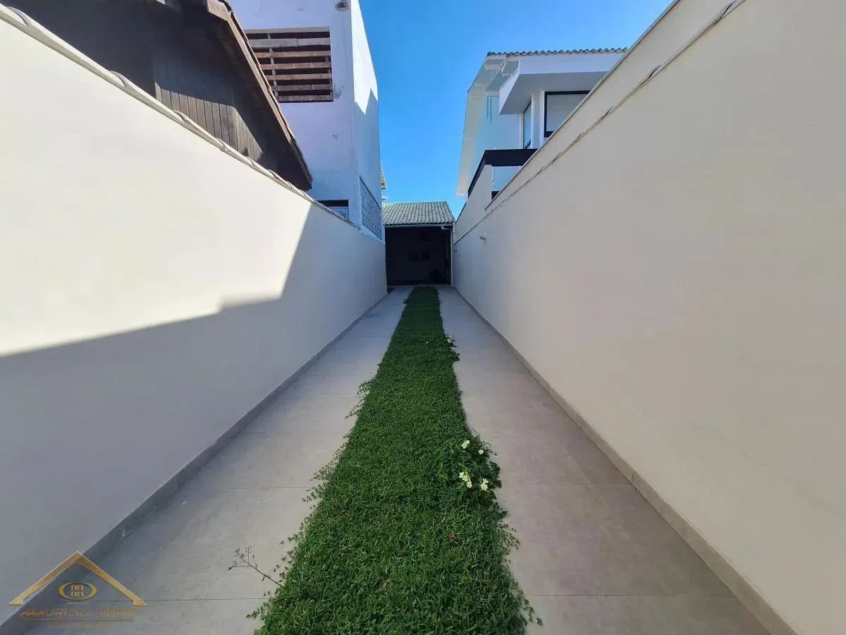 Imagem Casa para Venda em Cabo Frio / RJ no bairro Praia do Foguete