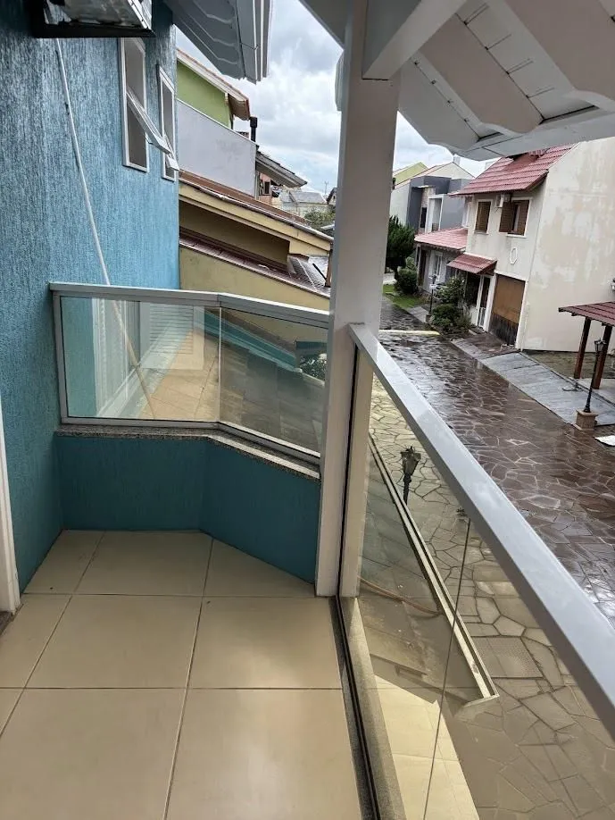 Imagem Casa em Condomínio com 3 Dormitórios, Suíte, Sótão e 2 Vagas