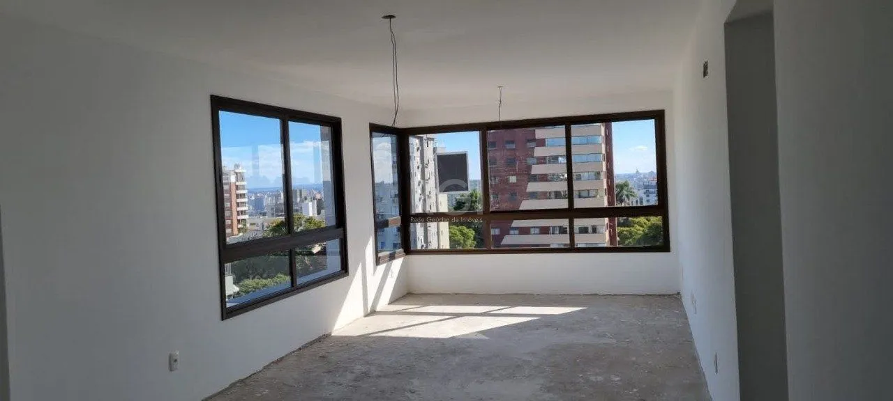Imagem Apartamento para Venda, 90.31m², 2 dormitórios (2 suítes), 2 vagas - Petrópolis