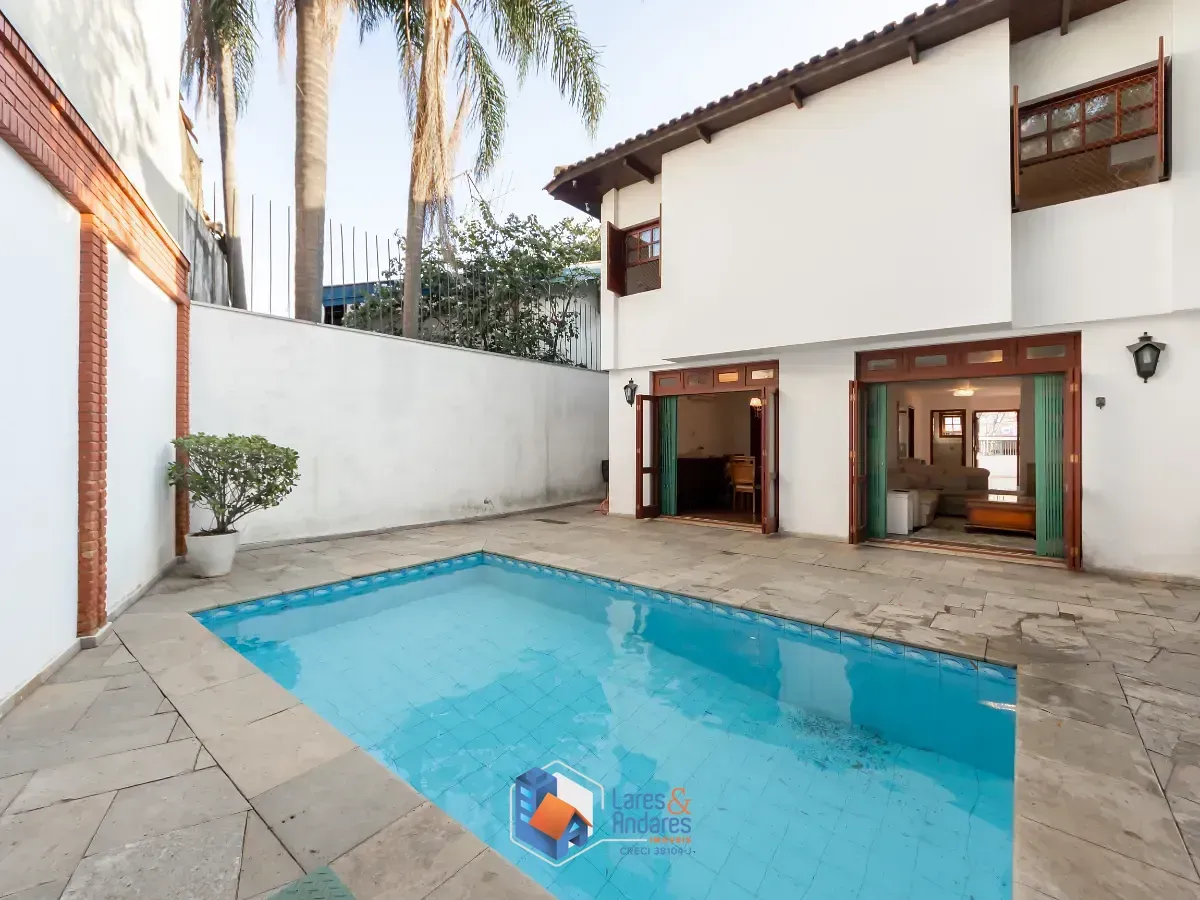 Imagem Sobrado para venda em Vila Sônia com 4 quartos, sendo 2 suítes, 301m²