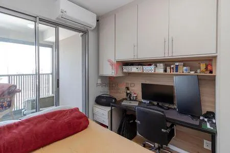 Imagem Vendo apartamento, 43m2, andar alto, com um quarto, uma vaga de garagem, Alto da Boa Vist