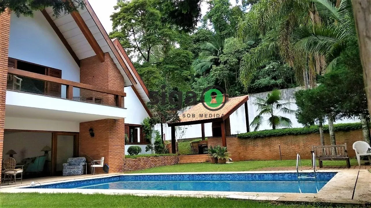 Imagem Casa de Luxo Projetada por Marcos Tomanik no Morumbi - Vizinha a Área Verde Tombada