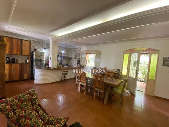Imagem Casa com 3 dormitórios à venda, 250 m² por R$ 800.000,00 - Condomínio Fazenda Solar - Igarapé/MG