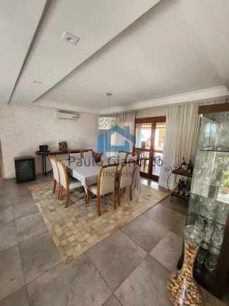 Imagem Casa Exclusiva em Cond na Granja Viana – Privacidade e Sofisticação!
