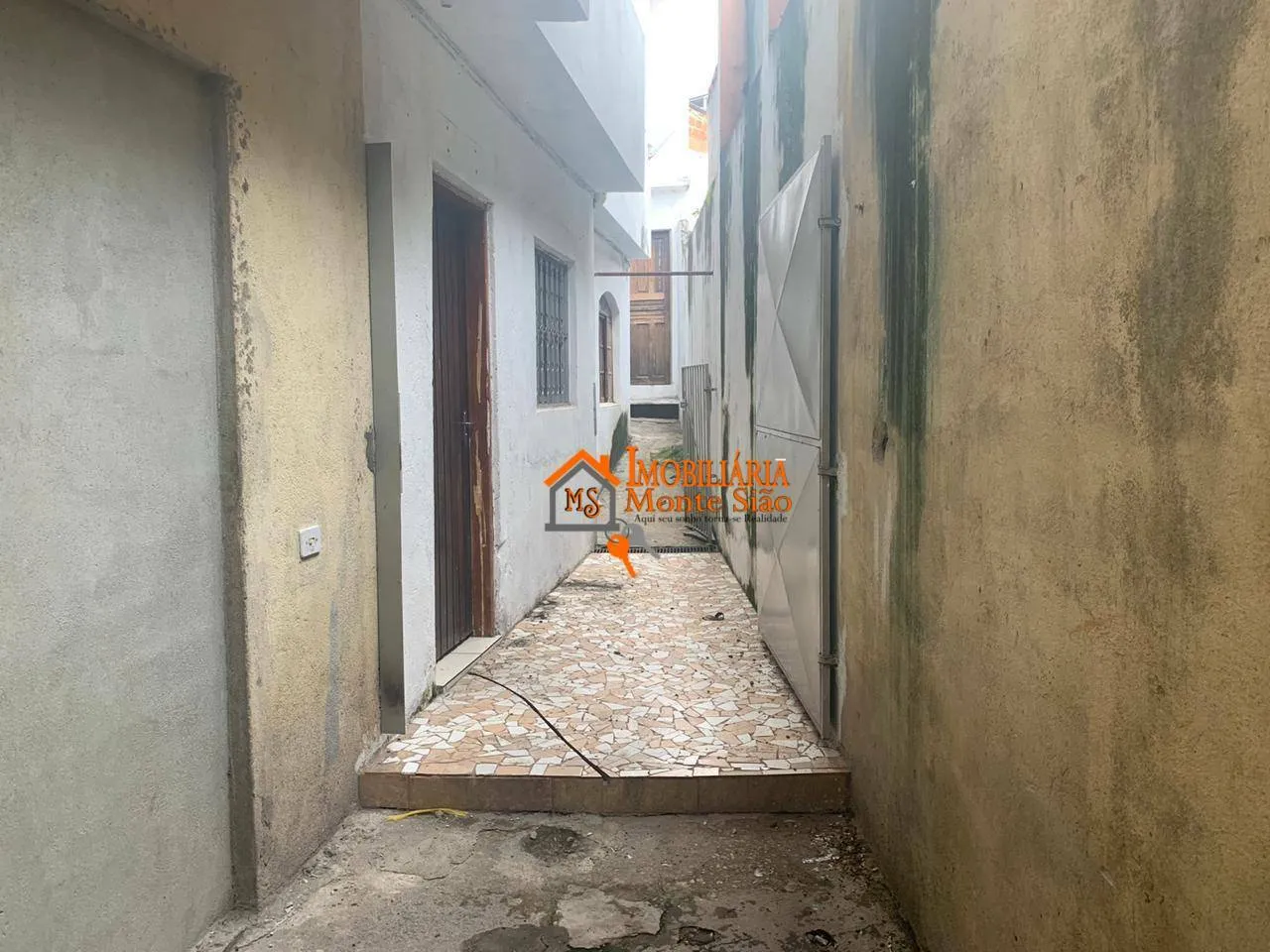 Imagem Sobrado com 4 dormitórios à venda, 200 m² por R$ 400.000,00 - Jardim Paraíso - Guarulhos/SP