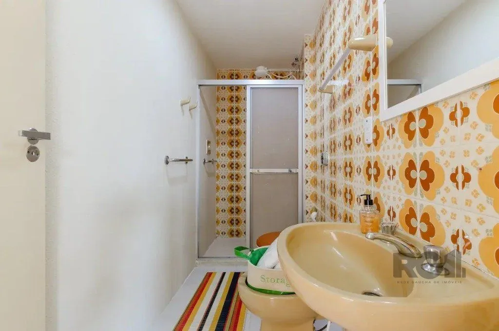 Imagem Apartamento de 2 dormitórios no bairro Menino Deus