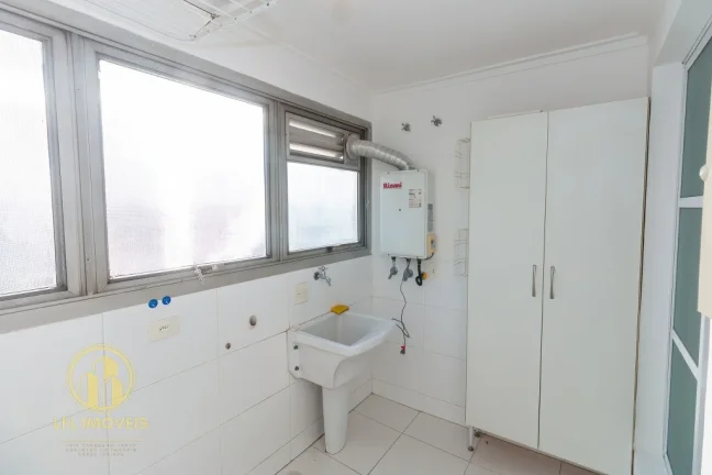 Imagem Apartamento à venda no Itaim - 98 m², 2 dormitórios, vista deslumbrante e localização privilegiada. Itaim Bibi