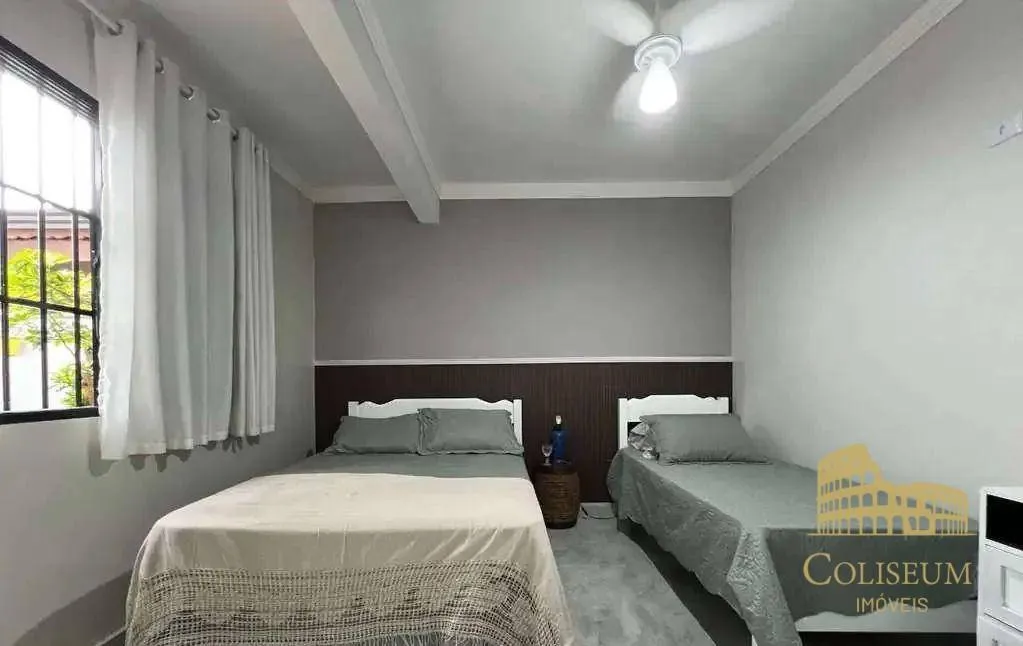 Imagem Casa a venda com 3 dormitórios e Piscina no Real