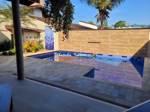 Imagem Linda casa com piscina em condomínio fechado em Ubatuba