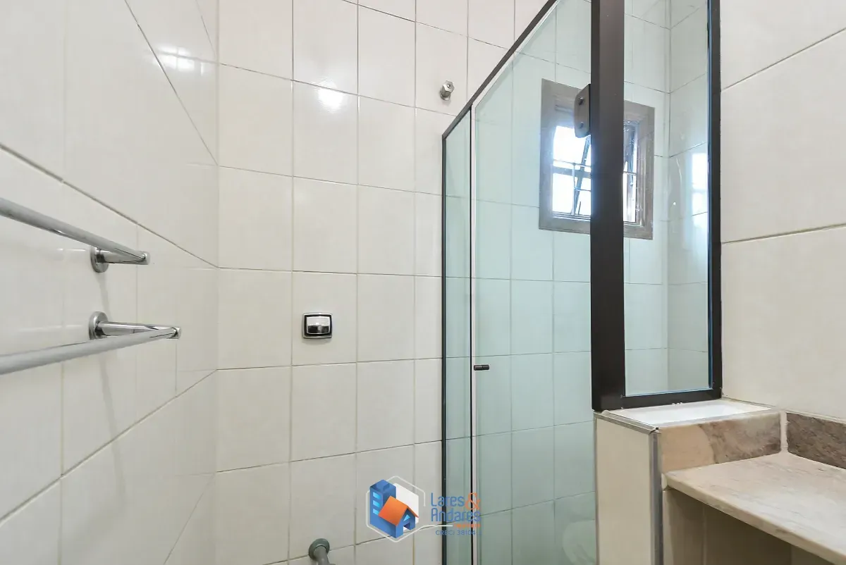 Imagem Sobrado para venda em Campo Belo com 3 quartos, sendo 1 suíte, 185m²