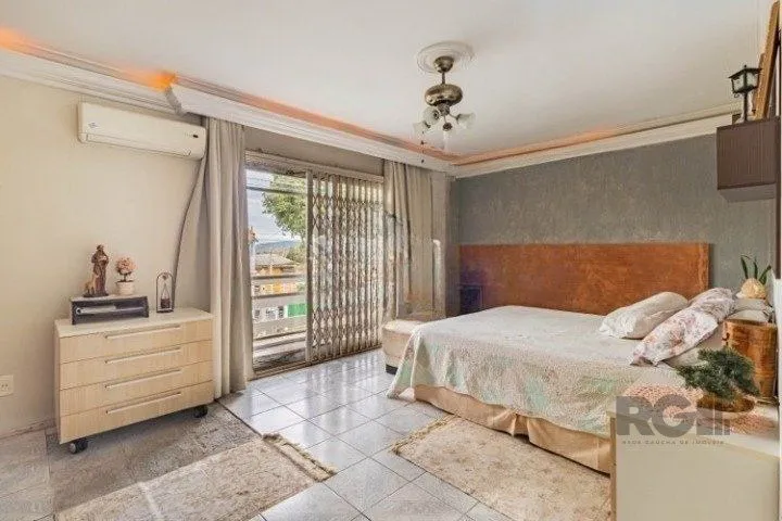Imagem Casa de 3 dormitórios, no bairro Espírito Santo