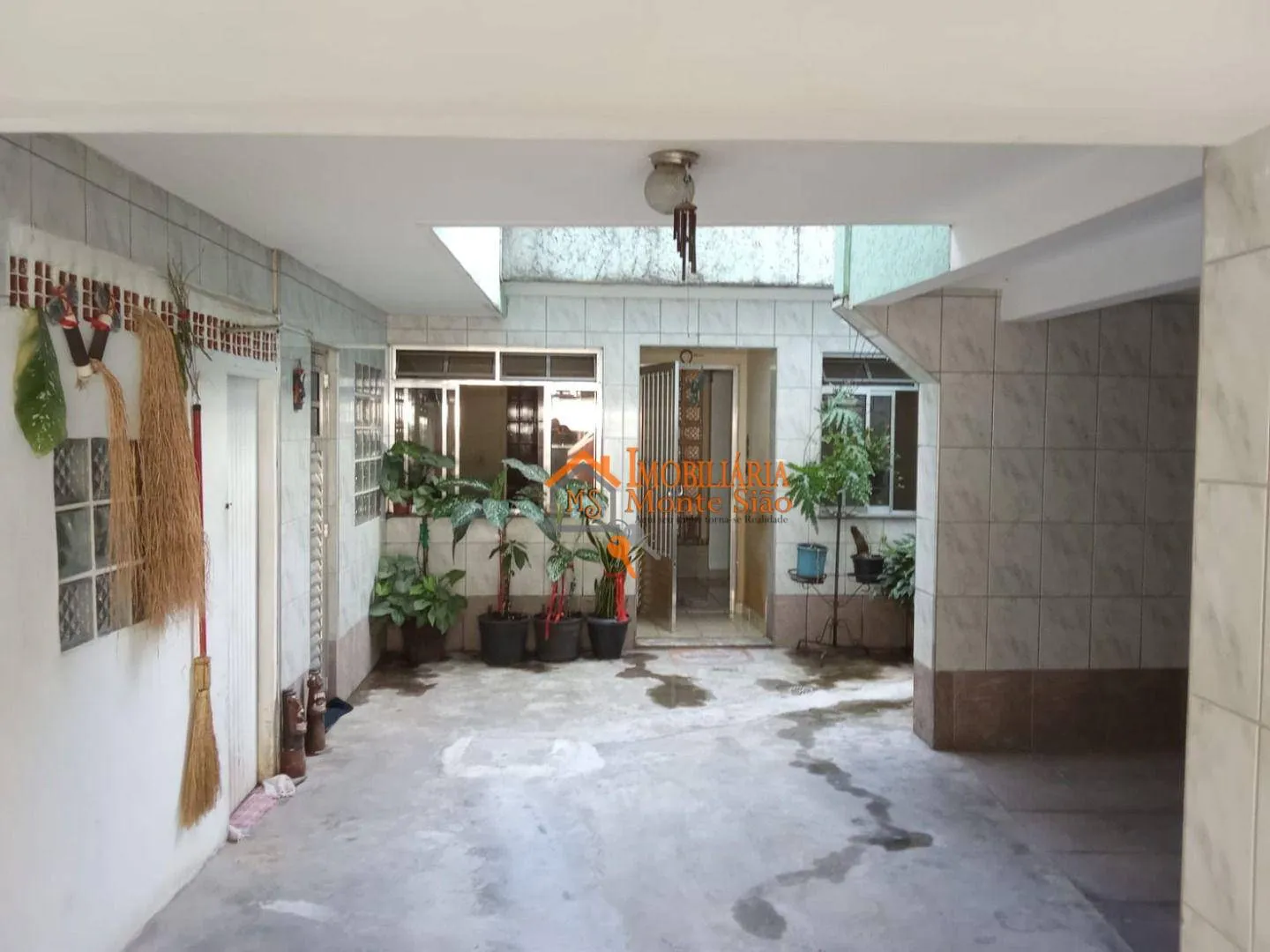Imagem Casa com 3 dormitórios para alugar por R$ 6.102,00/mês - Vila São João - Guarulhos/SP