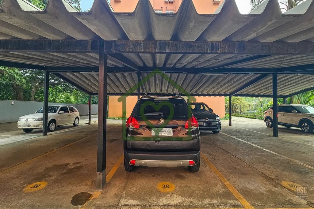 Imagem LINDA COBERTURA DE 200M² , 3 dormitórios sendo 1 suíte, 2 banheiros social, mais banheiro auxilia...