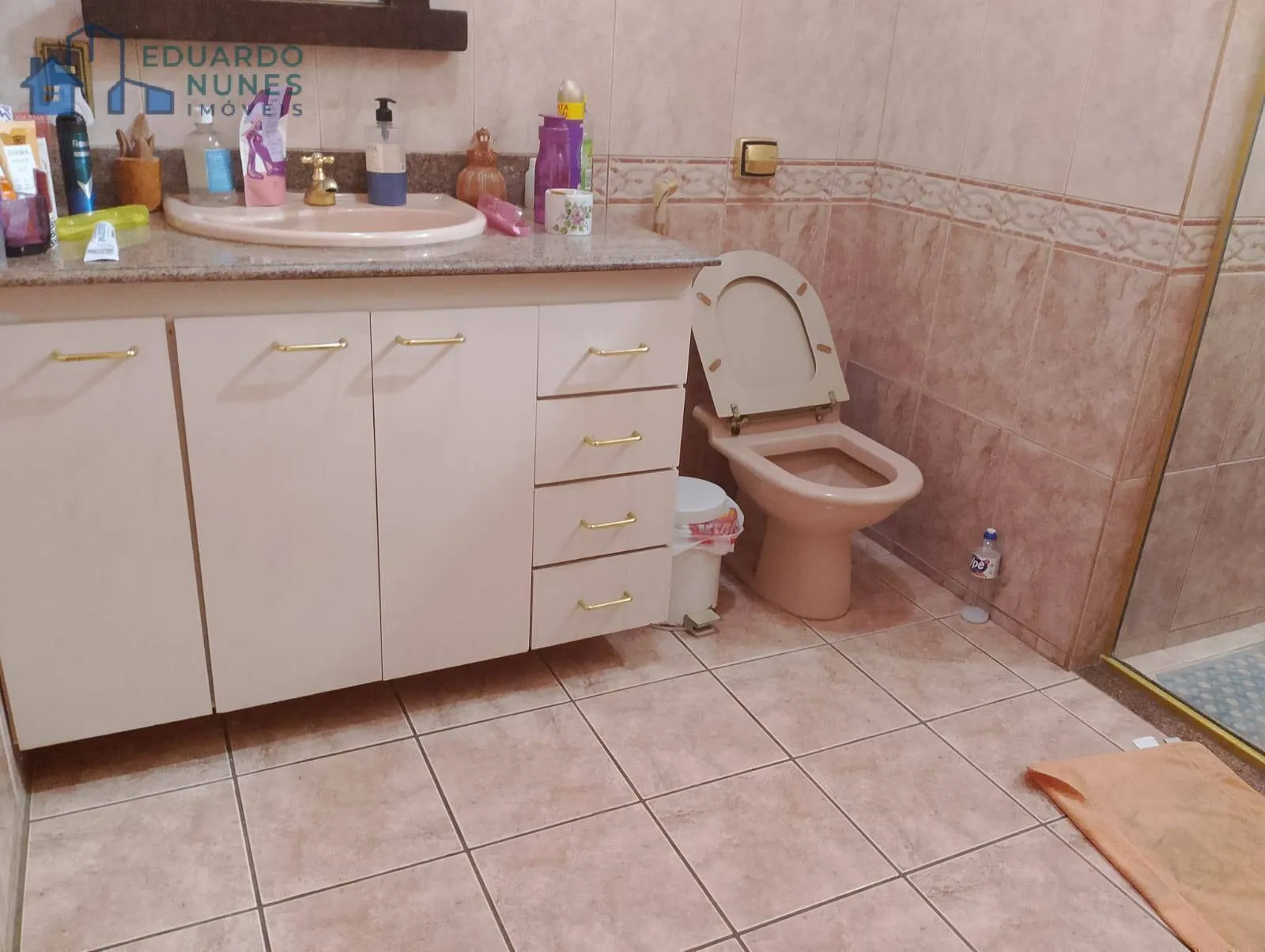 Imagem Casa em excelente localização no Sagrada Família.