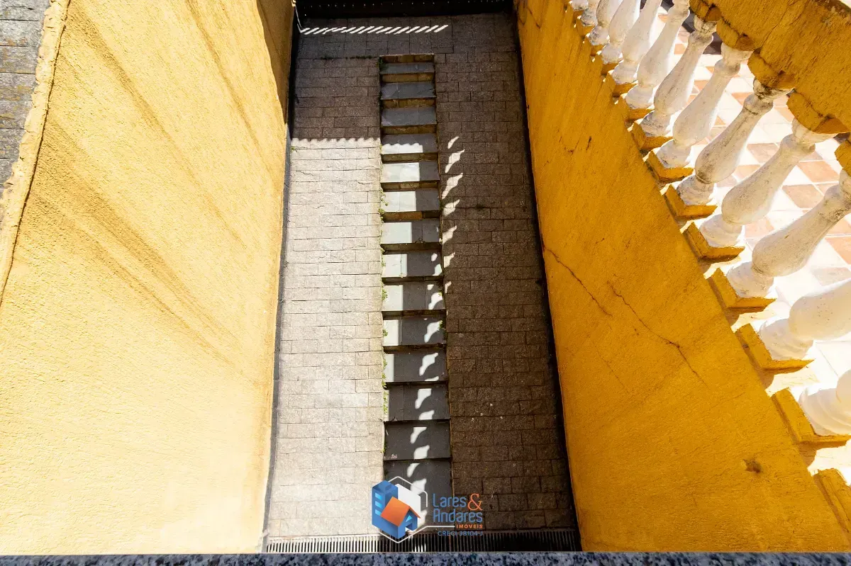 Imagem Sobrado para venda em Vila Bancária Munhoz com 3 quartos, sendo 1 suíte, 183m²