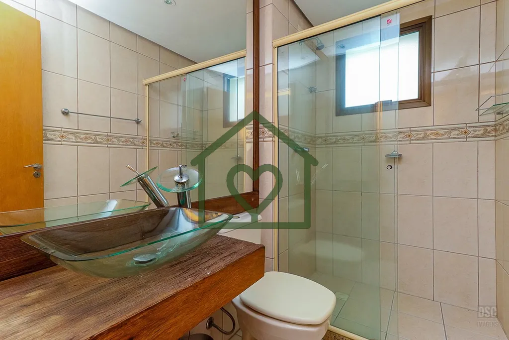 Imagem Descubra o apartamento dos seus sonhos no bairro Petrópolis, em Porto Alegre! Localizado na prestig...