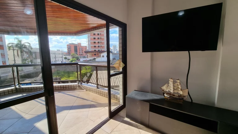 Imagem LOCAÇÃO Apartamento de 96 m² na Enseada com duas varandas - Guarujá com 3 dormitórios com suíte e Lazer Completo