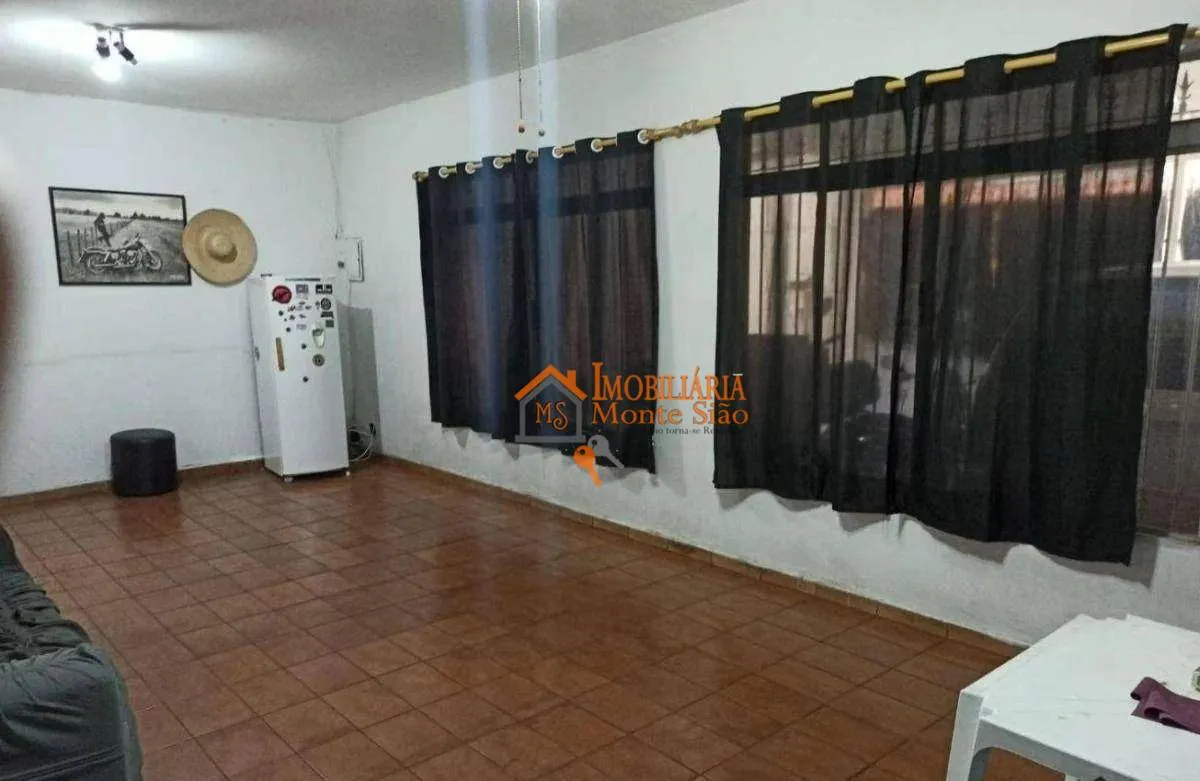 Imagem Casa com 3 dormitórios à venda, 212 m² por R$ 850.000,00 - Cidade Serodio - Guarulhos/SP