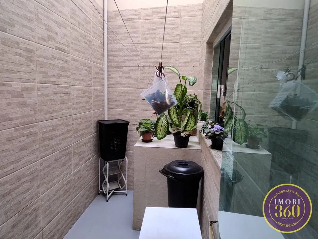 Imagem CASA EM CONDOMINIO FECHADO VILA RÉ - SP.