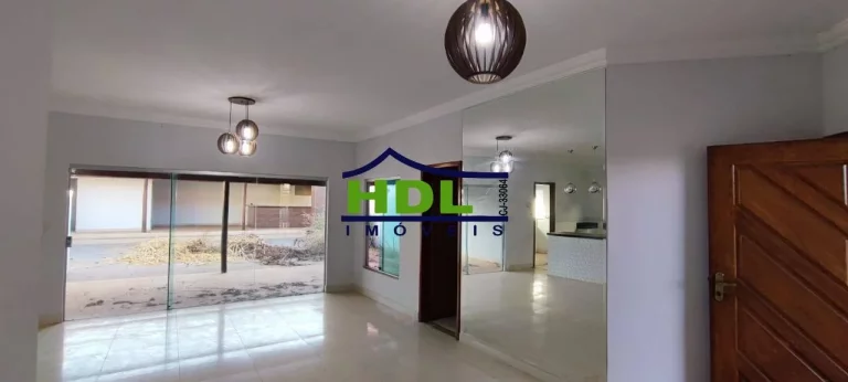 Imagem Casa Top no centro de Hidrolândia
