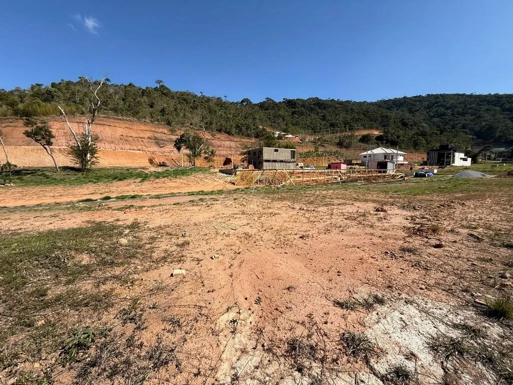Imagem Terreno em Condomínio para Venda em Teresópolis / RJ no bairro Prata