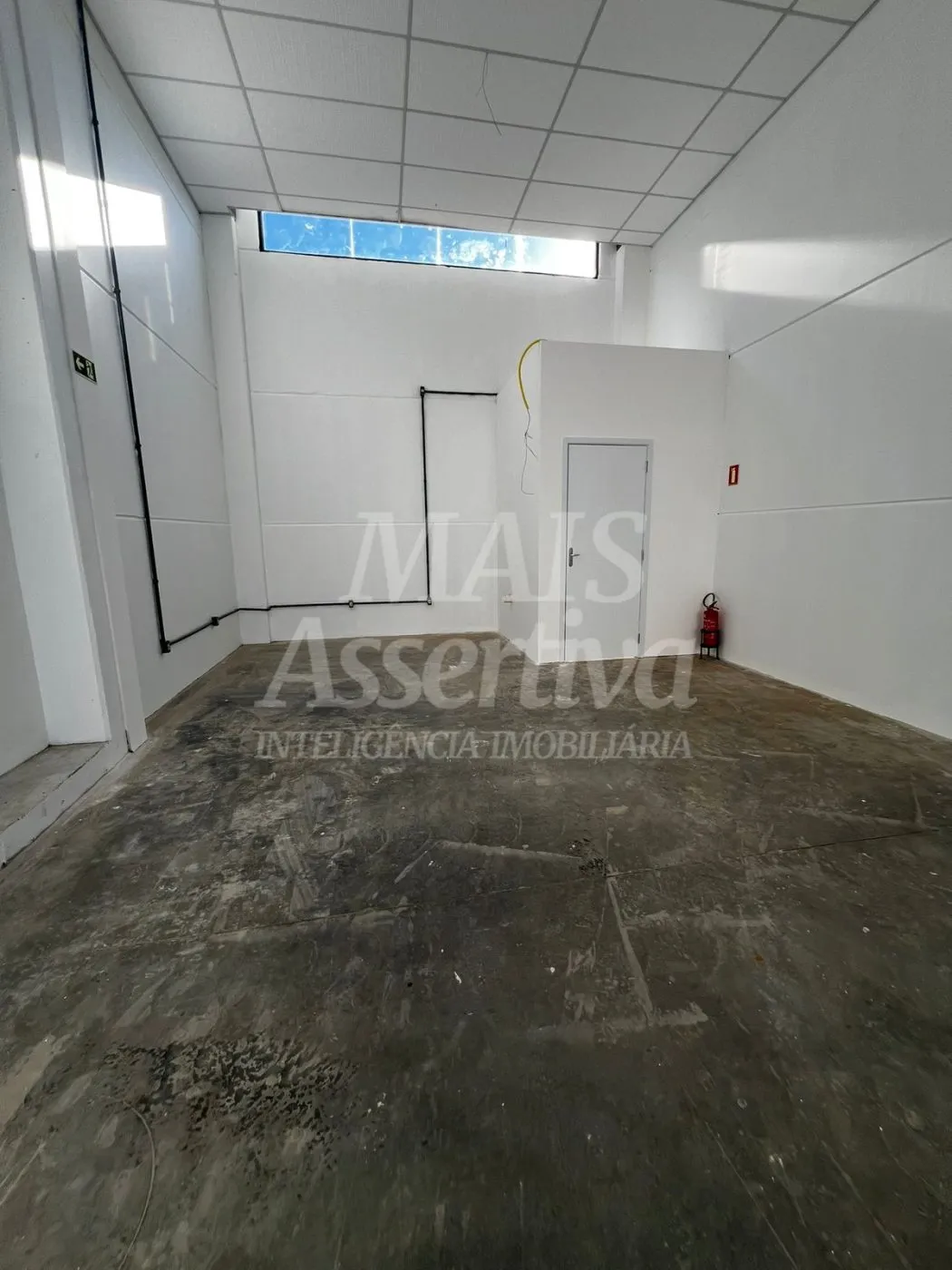 Imagem Sala comercial térrea para locação no Centro de Campo Bom/RS