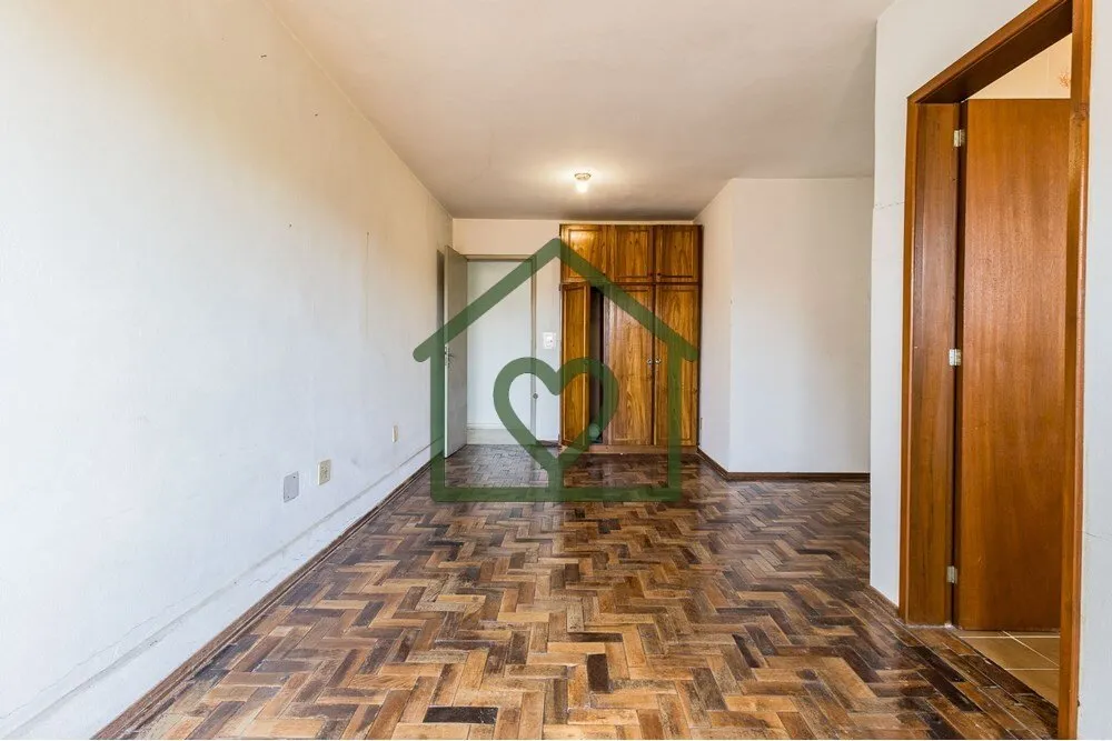 Imagem Terreno à Venda com área total de 528m² na Rua Guilherme Alves, 1744, Bairro Partenon. Oportunida...