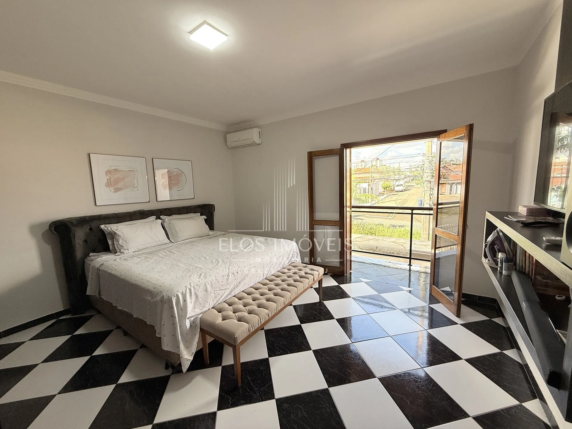 Imagem Sobrado de 3 quartos, 161m² no bairro Jardim Caieira, em Limeira
