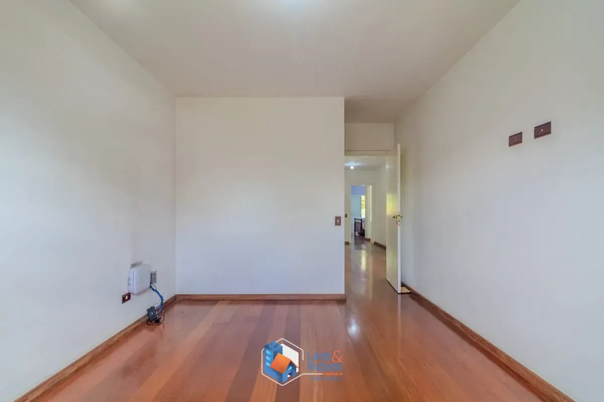 Imagem Casa para venda em Jardim Leonor com 4 quartos, sendo 2 suítes, 354m²