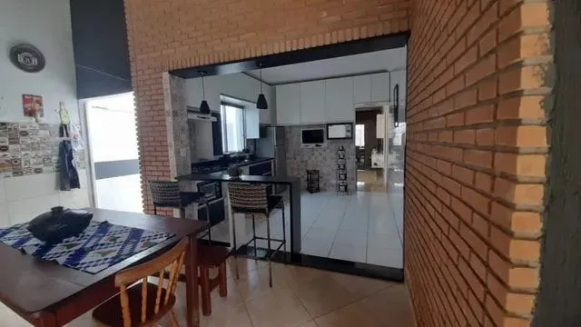 Imagem Casa à venda 3 Quartos, 1 Suite, 2 Vagas, 300M², Residencial Colinas, Taubaté - SP