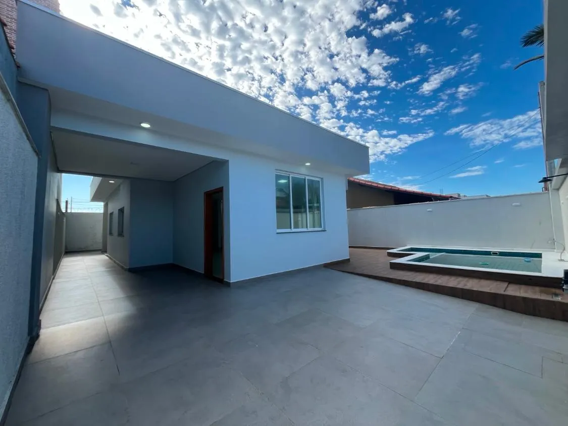 Imagem CASA NOVA ISOLADA LADO PRAIA 3 DORM COM PISCINA FINANCIAMENTO BANCARIO NO JAMAICA EM ITANHAEM