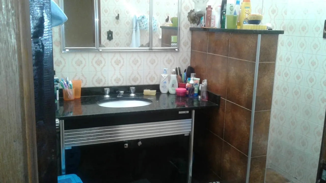 Imagem Comercial à venda 3 Quartos, 1 Suite, 10 Vagas, 664M², São Benedito, Pindamonhangaba - SP