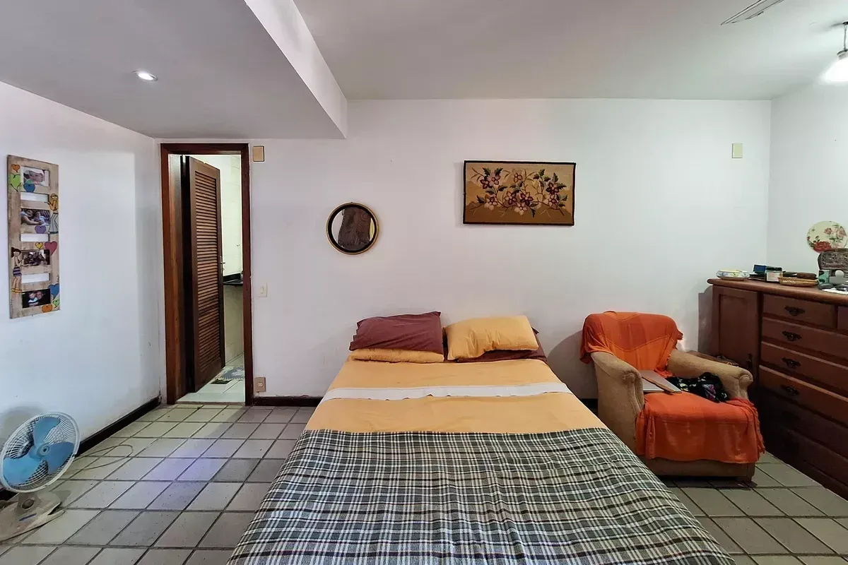 Imagem Casa de Condomínio com 4 Quartos à Venda, 235 metros em Badu - Niterói