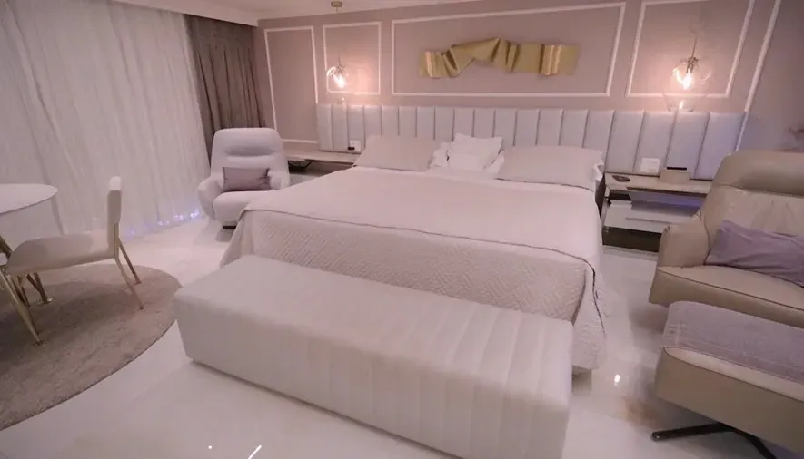 Imagem Casa com 5 Quartos à Venda, 1.600 m² em De Lourdes - Fortaleza