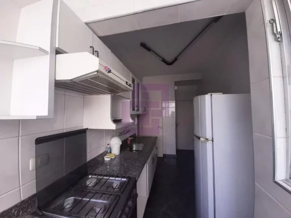 Imagem Pitangueiras, 50 mts do mar ! Próximo ao restaurante Avelinos.