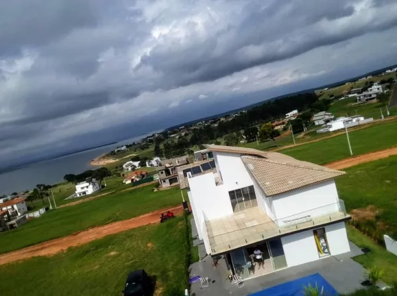 Imagem Magnífica casa a venda no condomínio Riviera de Santa Cristina XIII - SETOR MARINA