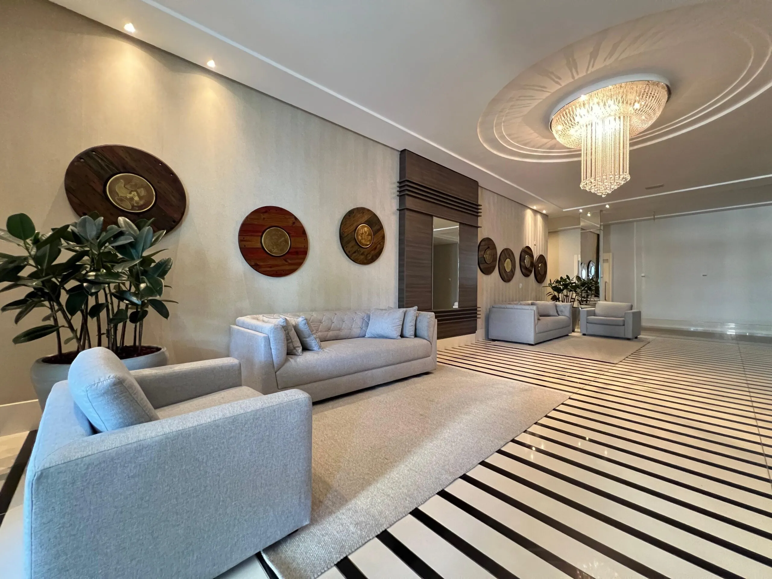 Imagem Apartamento com vista para o mar à venda com 197m2 por R$ 5.590.000,00