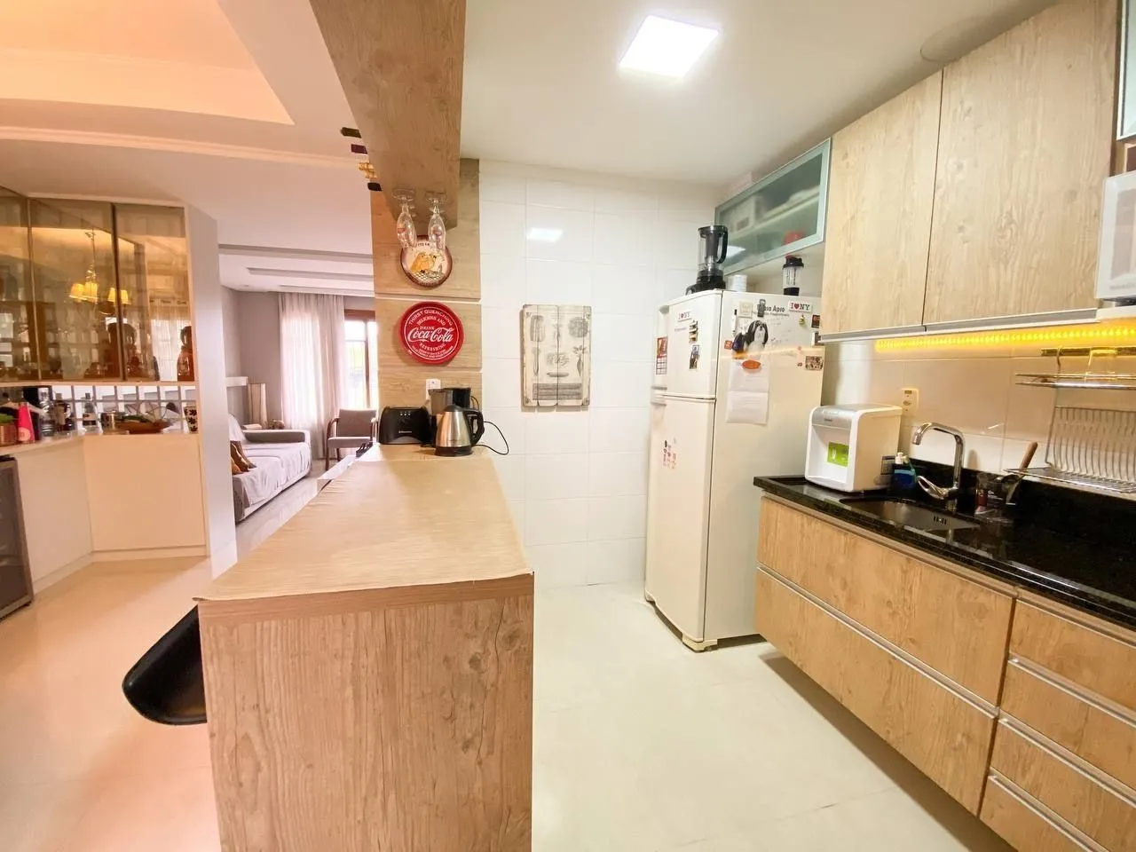 Imagem Casa 3 dorms à venda Avenida Senador Daniel Krieger, Jardim Itu - Porto Alegre