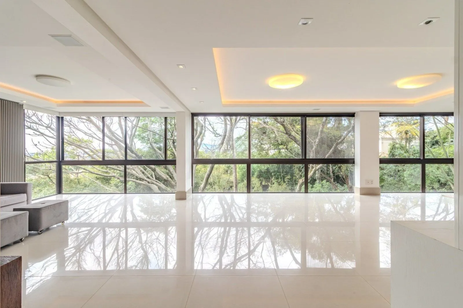 Imagem Alto Padrão no TERRAZAS: 4 Suítes, 312m² e Vista Incrível para a Natureza