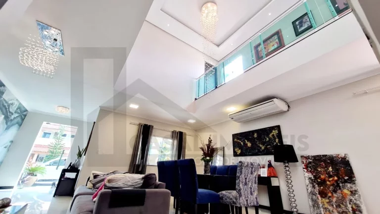 Imagem CASAL IMÓVEIS VENDE CASA JARDIM ESPANHA 4 SUÍTES 460 M2