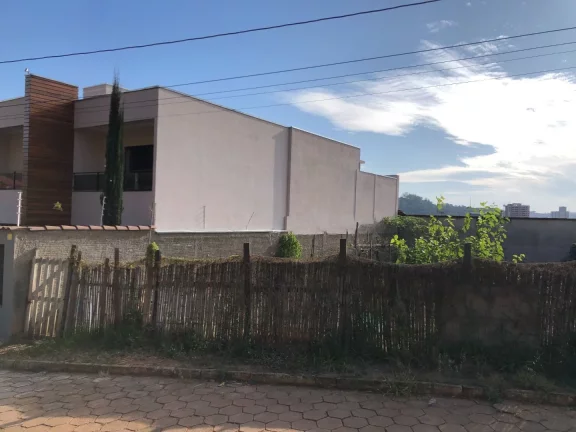 Imagem Terreno à venda, 210 m² por R$ 210.000,00 - Medicina - Itajubá/MG