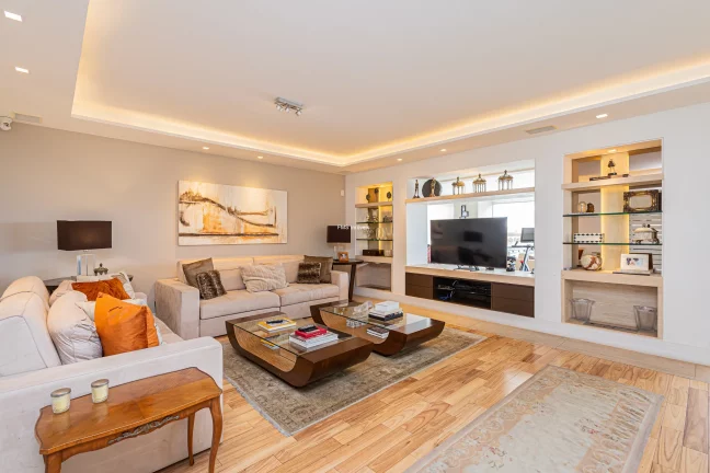 Imagem Apartamento de 3 suítes a venda em Moema
