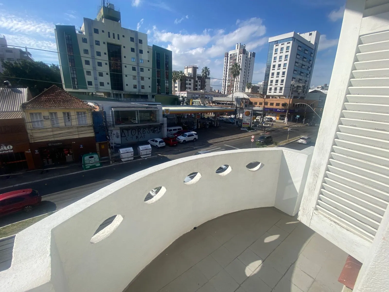 Imagem Apartamento 3 dormitórios 2 banheiros e sacada Menino Deus
