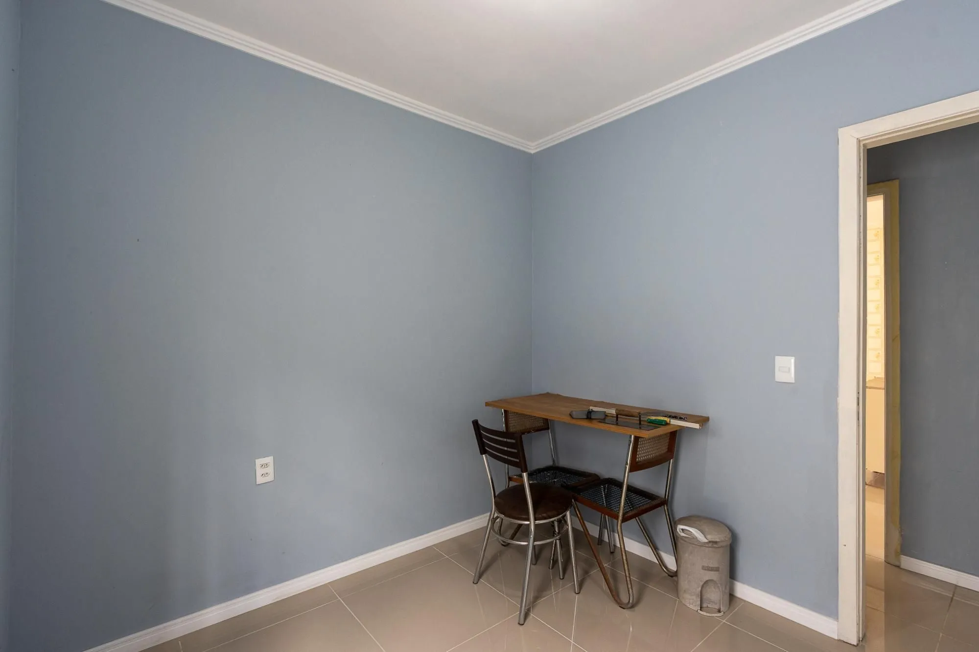 Imagem Terreno com 2 casas, 4 quartos, 1 suite - Bairro Cavalhada